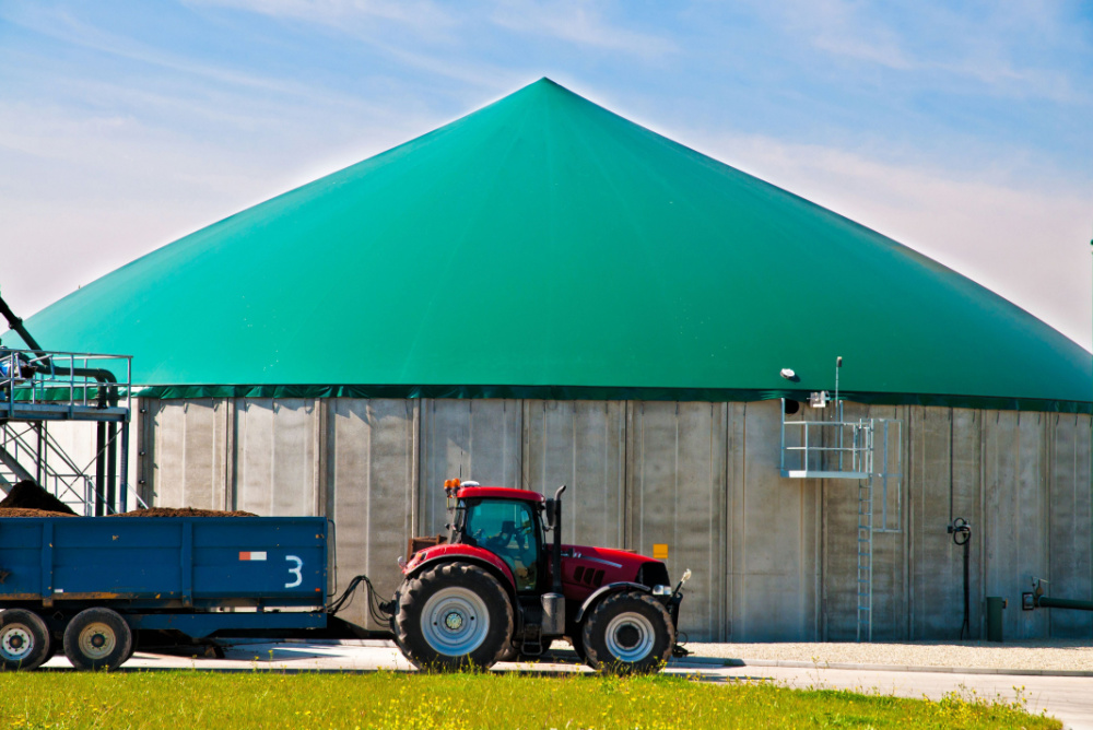 anaerobic biogas electricity generator on a farm. mining bitcoin with anaerobic digestion 